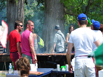 Grieks feest Huizingen 2010 - Griekendag - Foto 051 - Foto van https://www.grieksegids.be/huizingen/fotos2010/huizingen-2010-mid-foto-051.jpg